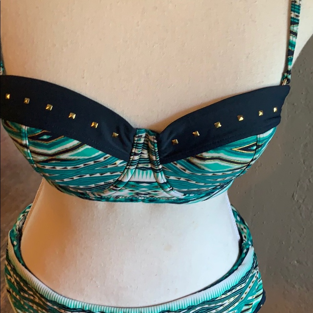 Jessica Simpson bikini - Picture 4 of 8